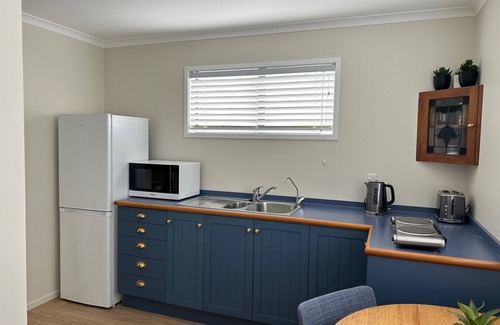 Waikawa Bay Apartment | Waikawa Hideaway Cottage