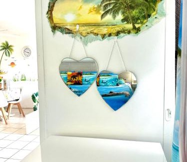 Waikiki Apartment | WAIKIKI 2 BEDROOMS, 1 BATH, FREE PARKING, SLEEP 6