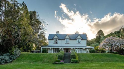 Peel Forest Bed & Breakfast | Waikonini Homestead
