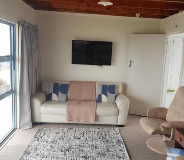 Waitahanui Hotel | Waitahanui Lodge