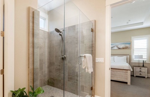 Sand City House | Waive Time - Sand City Home - Hidden Beach Gem