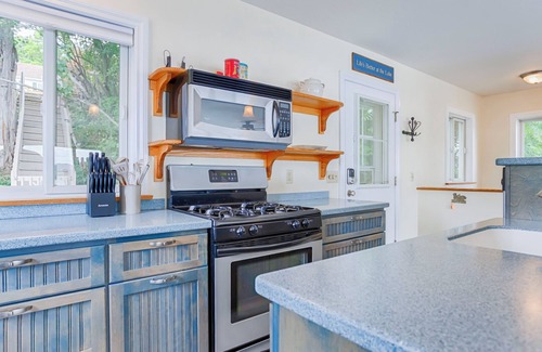 Penn Yan House | Wake and Lake: "Right Along Keuka Lake Wine Trail!"