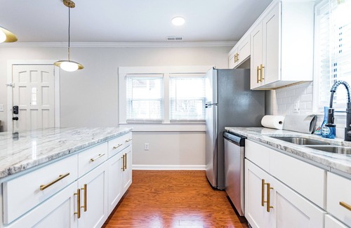 Youngsville House | Wake Forest cottage -starts at 3k/month
