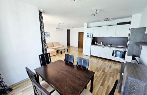 Primorski Apartment | Wake Up by the Sea - Kabakum