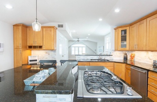 Sea Bright House | Wake up w/Ocean Views in SeaBright!