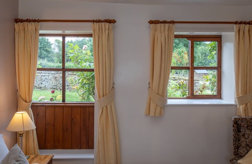 Pickering Cottage | Walcott Studio Room - a comfy room with hideaway kitchen