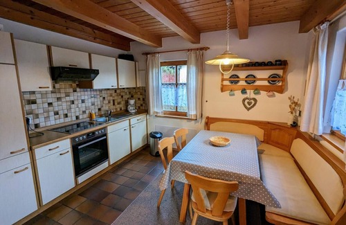 Kattersdorf Apartment | Waldhaus 49 (115sqm) for up to 6 people with barbecue facilities