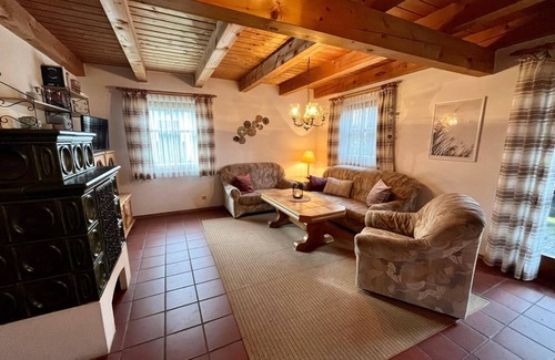 Kattersdorf Apartment | Waldhaus 49 (115sqm) for up to 6 people with barbecue facilities