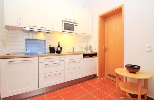 Kuehlungsborn Apartment | Waldhaus WE 18: modern 2-room apartment close to the beach