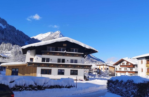 Bichlbach Apartment | Waldrausch - Holiday apartments Haus Almrausch