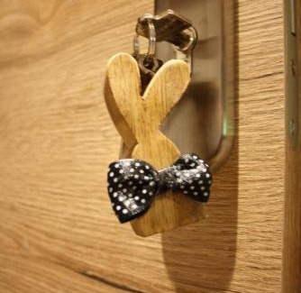 Neuhutten Apartment | Waldzeit Lodge - Ferienwohnung Hase