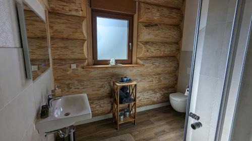 Neuhutten Apartment | Waldzeit Lodge - Ferienwohnung Hase