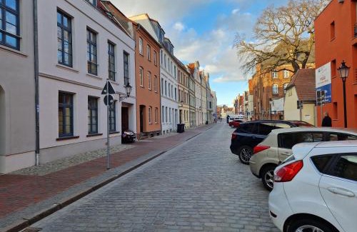 Wismar Apartment | Walfisch im Zentrum - ABC350