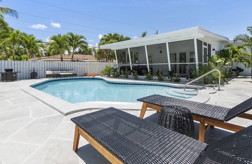 Dolphin Isles House | Walk 2 Beach~Seashell Room~Pool~Firepit