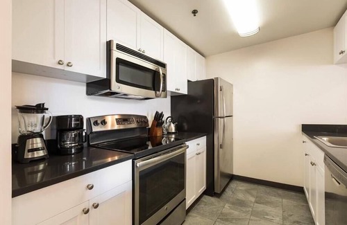 Hoboken Apartment | Walk Along Hudson River | Downtown 1BR near NYC