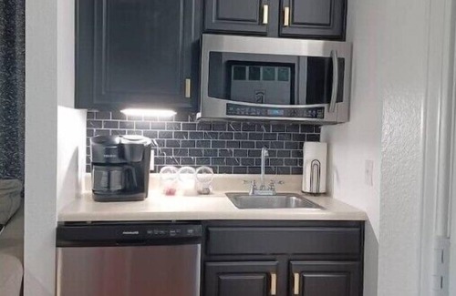 Branson West Condo | Walk-in 1 bedroom near pool with golf course view
