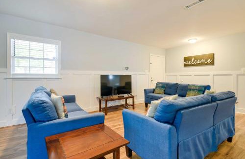 Atlantic Beach House | Walk to Atlantic Beach Family Gem with Fenced Yard