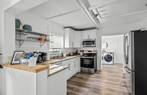 Delray Beach House | Walk to Atlantic Hot Tub Recently Renovated