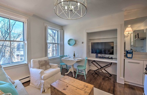 Nantucket Town Condo | Walk to Attractions: Couple’s Retreat in Nantucket