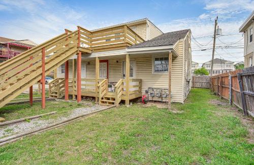 Willoughby Spit Apartment | Walk to Beach and Chesapeake Bay Norfolk Retreat!
