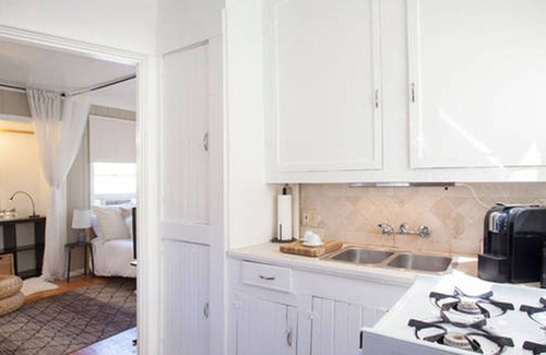 South Redondo House | Walk to Beach | By EV Charger | By Wholefoods | Casper Mattress