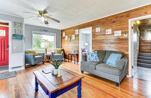 Moclips House | Walk to Beach Charming Home - 3 Mi to Seabrook