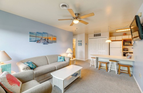 North Ocean City Condo | Walk to Beach: Condo w/Pool Access in Ocean City!