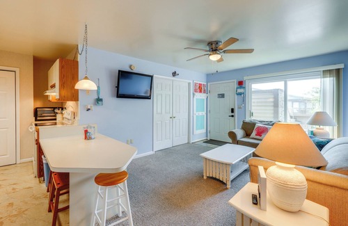 North Ocean City Condo | Walk to Beach: Condo w/Pool Access in Ocean City!