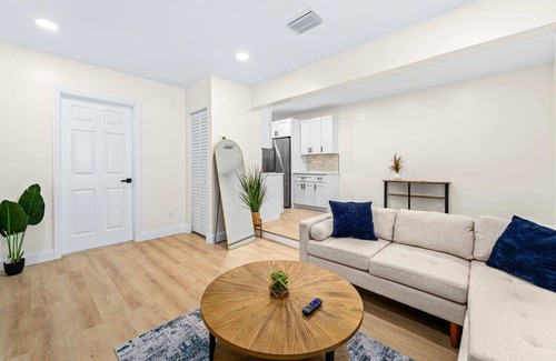 Briny Breezes Apartment | Walk to Beach & Downtown + Outdoor Hammock & Furniture!
