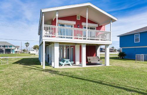 Galveston House | Walk to Beach Galveston Home with Patio and Balcony!