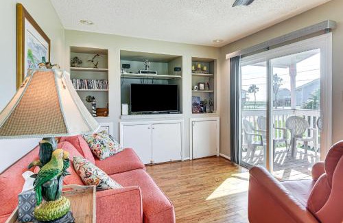 Galveston House | Walk to Beach Galveston Home with Patio and Balcony!