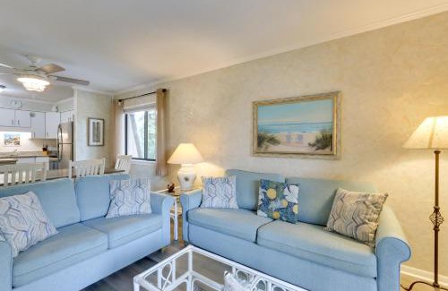 Folly Field Apartment | Walk to Beach Hilton Head Condo with Balcony