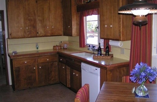 East Mesa House | Walk to Beach, Harbor and Shops! Private Pool/Patio