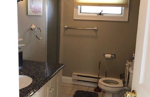 Misquamicut House | WALK TO BEACH! Misquamicut cottage Weekly rentals