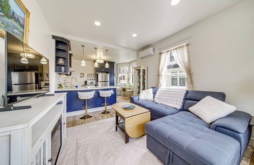 Anacortes Apartment | Walk to Beach & Shops: Dtwn Anacortes Apartment!