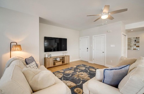 North Wildwood Apartment | Walk to Beach Spacious Condo in North Wildwood!