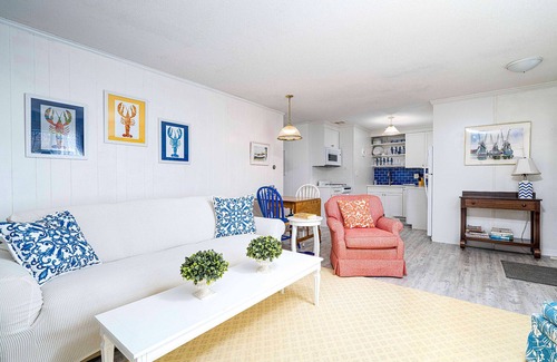 Hyannis Apartment | Walk To Beaches, Main Street, and Harbor. 1BR Cottage. Quiet Area. Captain Gosnold Village 12A