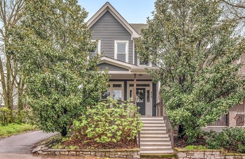 Germantown House | *Walk To Broadway* | Magnolia House in Germantown!