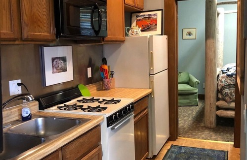Monterey Apartment | Walk to Cannery Row and Beach