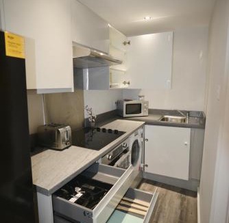 Chinatown Apartment | Walk to City Hotspots Liverpool 1BD Apartment