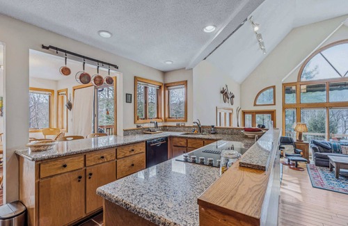 West Hartford House | Walk to Club, Game Room - Whitman Brook Overlook