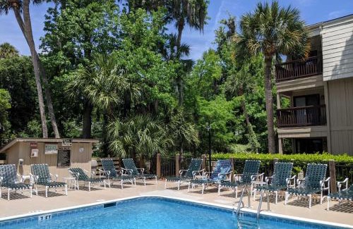 North Forest Beach Apartment | Walk to Coligny Beach Park Family-Friendly Villa