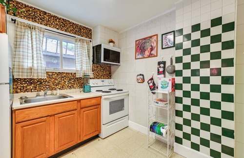 Ithaca House | Walk to Cornell University: Charming Duplex!