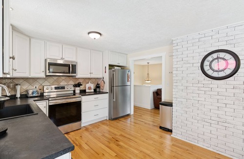 Kennebunk House | Walk to Dock Square! - Freshly Renovated Charmer!