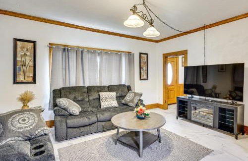 Puyallup House | Walk to Eats and Events! Downtown Puyallup Home