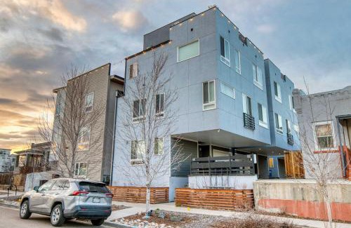 West Colfax House | Walk to Empower Field Townhome with Hot Tub!