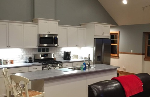 Leland House | Walk To Fishtown, Open Floor Design, In Town! Steps To Big Blue