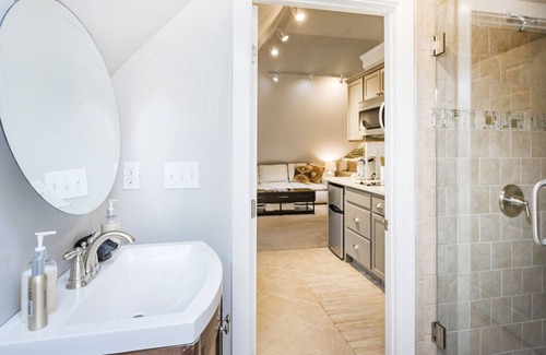 Five Points Apartment | Walk to Five Points + 10 Minutes from Downtown!