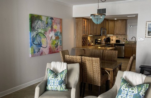 Ono Island Condo | Walk to Flora-Bama! On Beach! We love snowbirds! Monthly discount!