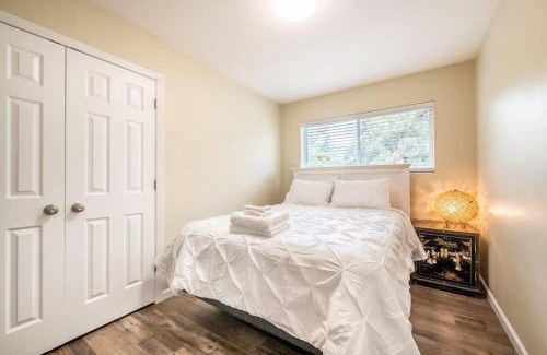 West Colorado Springs House | WALK to Garden of the Gods 3Bedroom WD AC